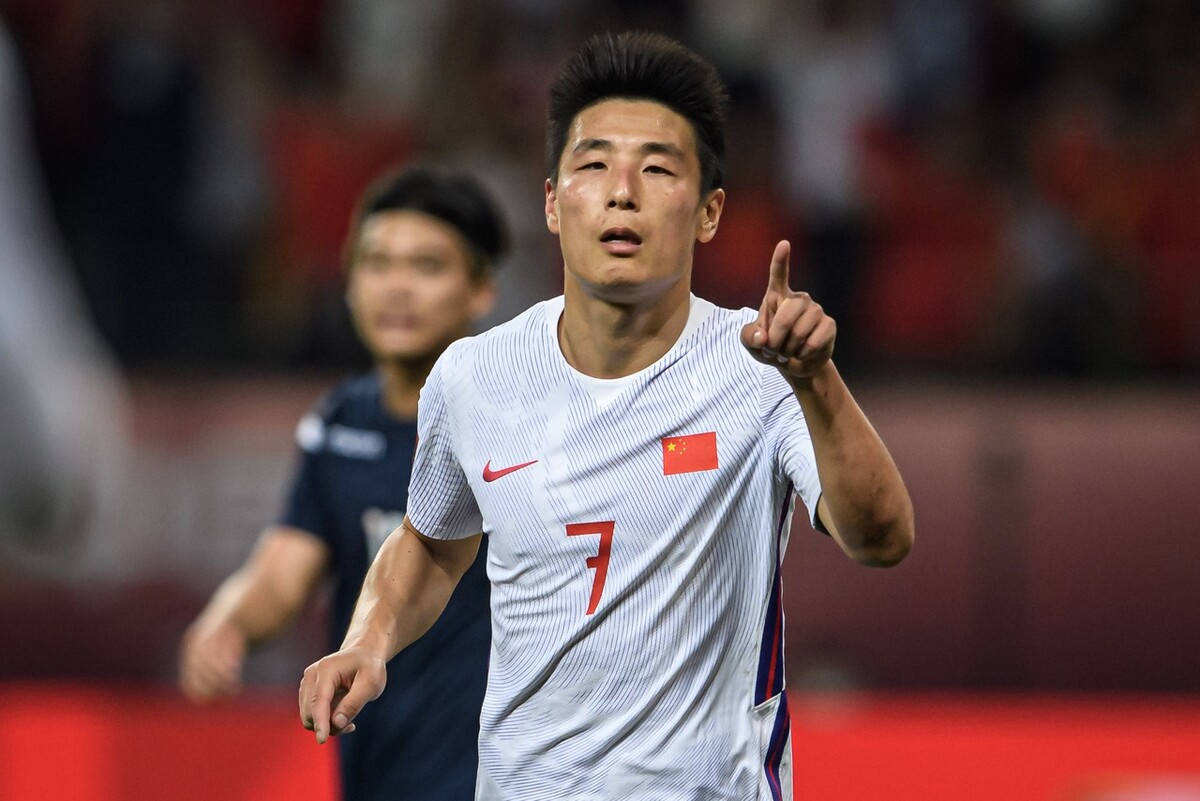 冲刺阶段里昂备战世预赛,止住颓势细节流出,细节曝光,资深球员宣示担当(佩通坦能否顶住压力逆转颓势) 冲刺阶段里昂备战世预赛,止住颓势细节流出,细节曝光,资深球员宣示担当(佩通坦能否顶住压力逆转颓势)