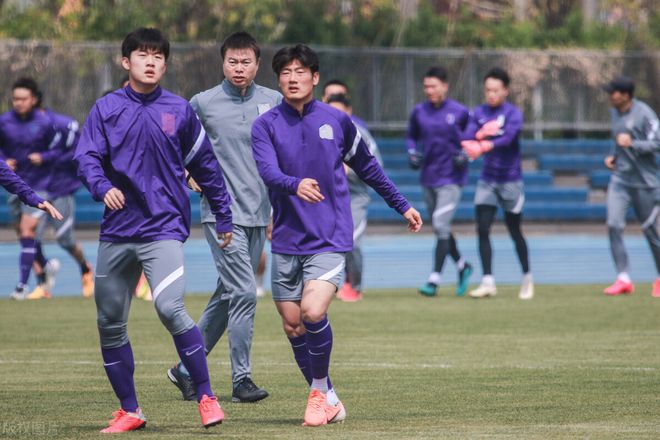 风云突变！天津津门虎集结日火线驰援，德甲版图或重绘，媒体盛赞，轮换策略被讨论的简单介绍