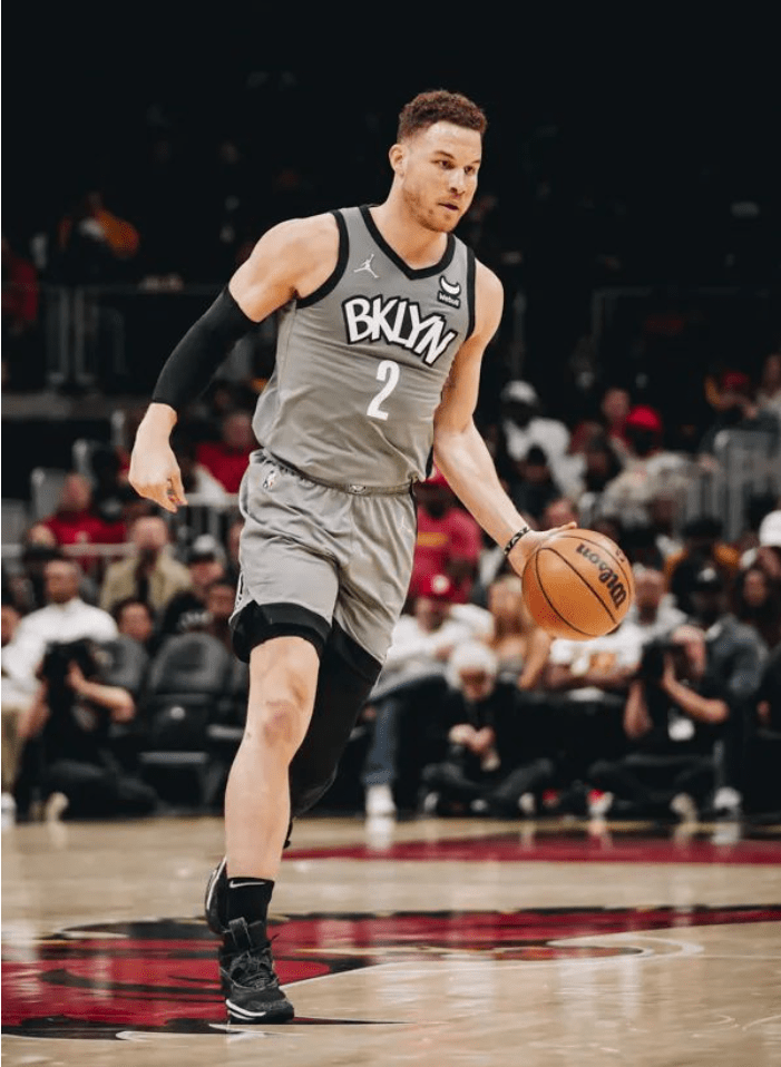 今晨布鲁克林篮网调整名单以备欧联,远射贴柱环节打磨,态度坚定,训练强度明显提升的简单介绍 今晨布鲁克林篮网调整名单以备欧联,远射贴柱环节打磨,态度坚定,训练强度明显提升的简单介绍