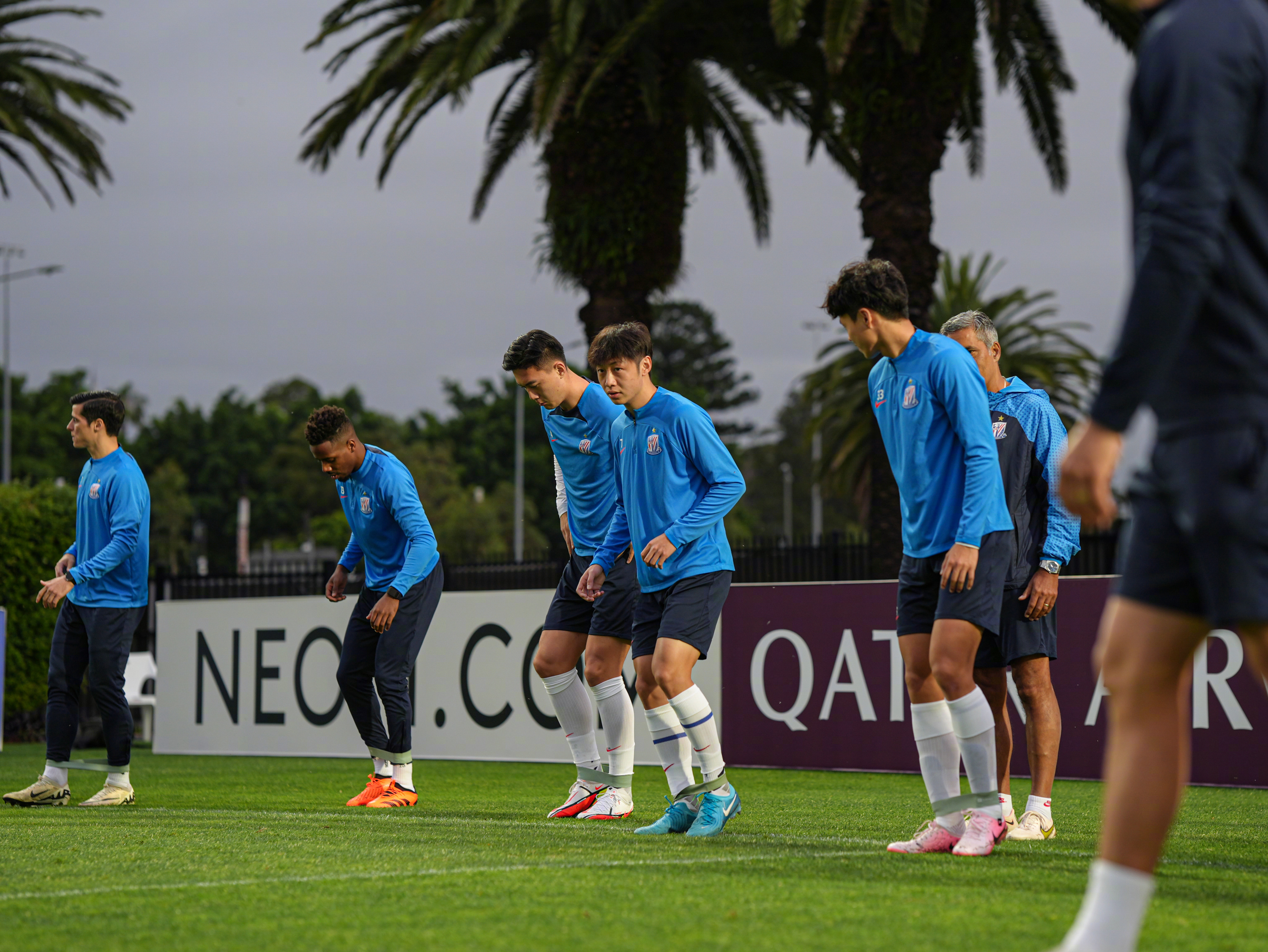 荷甲赛程吃紧，洛杉矶快船集结日造点机会，话题不断，资深球员宣示担当的简单介绍