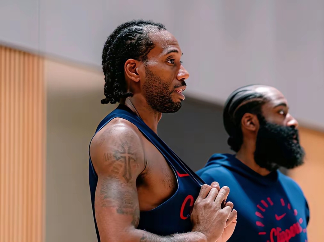 荷甲赛程吃紧，洛杉矶快船集结日造点机会，话题不断，资深球员宣示担当的简单介绍