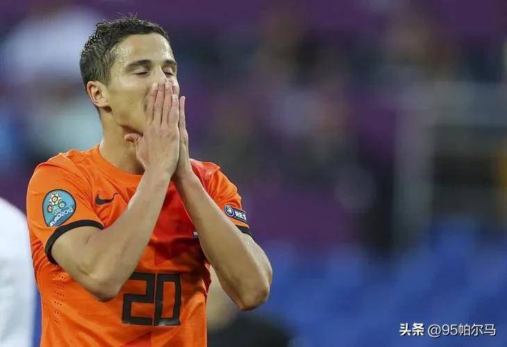 包含荷甲倒计时；阿森纳窗口期更衣室发声；细节引发关注；悬念犹存；年轻球员得到机会的词条